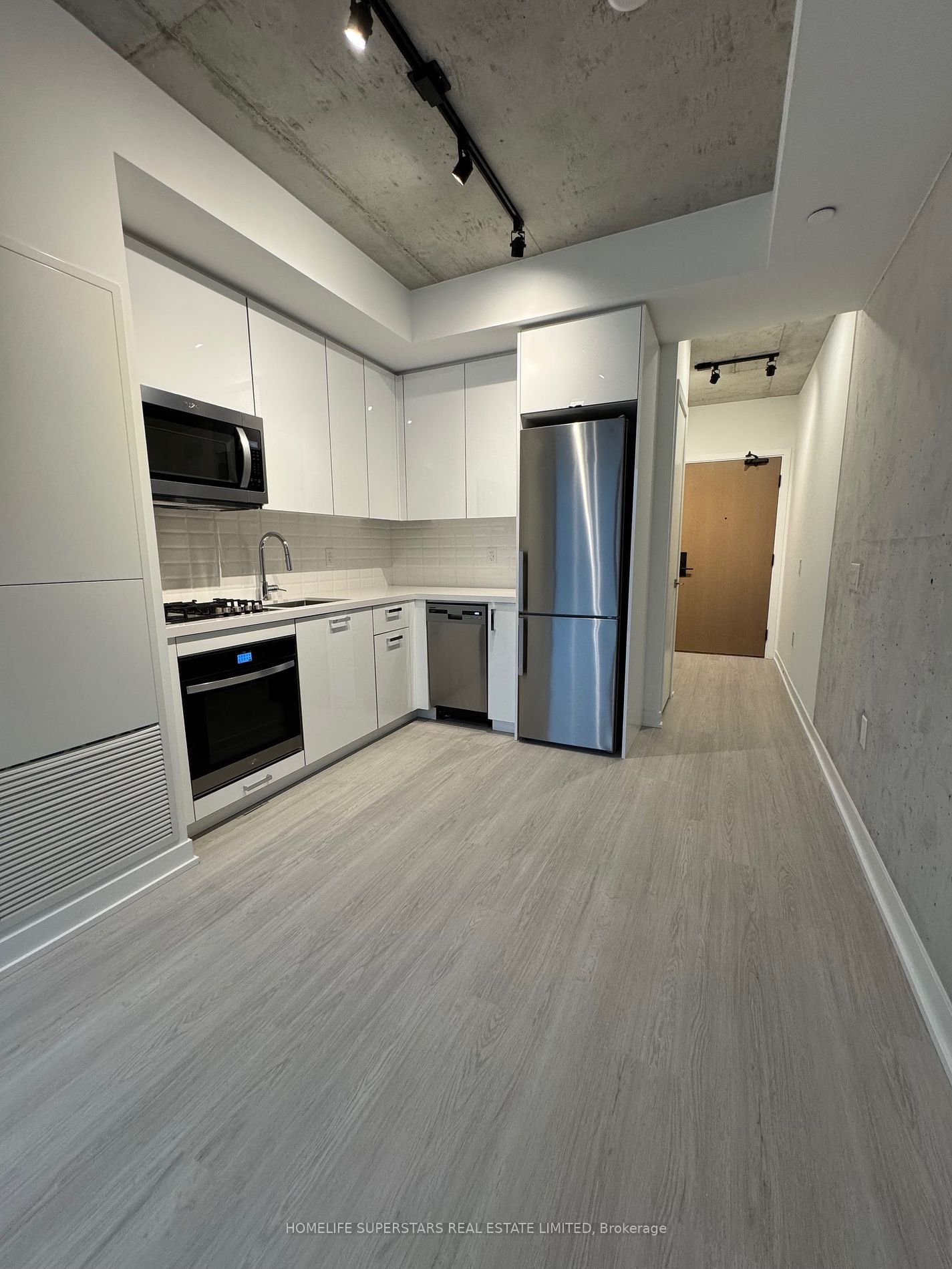 195 McCaul St, unit 1309 for rent