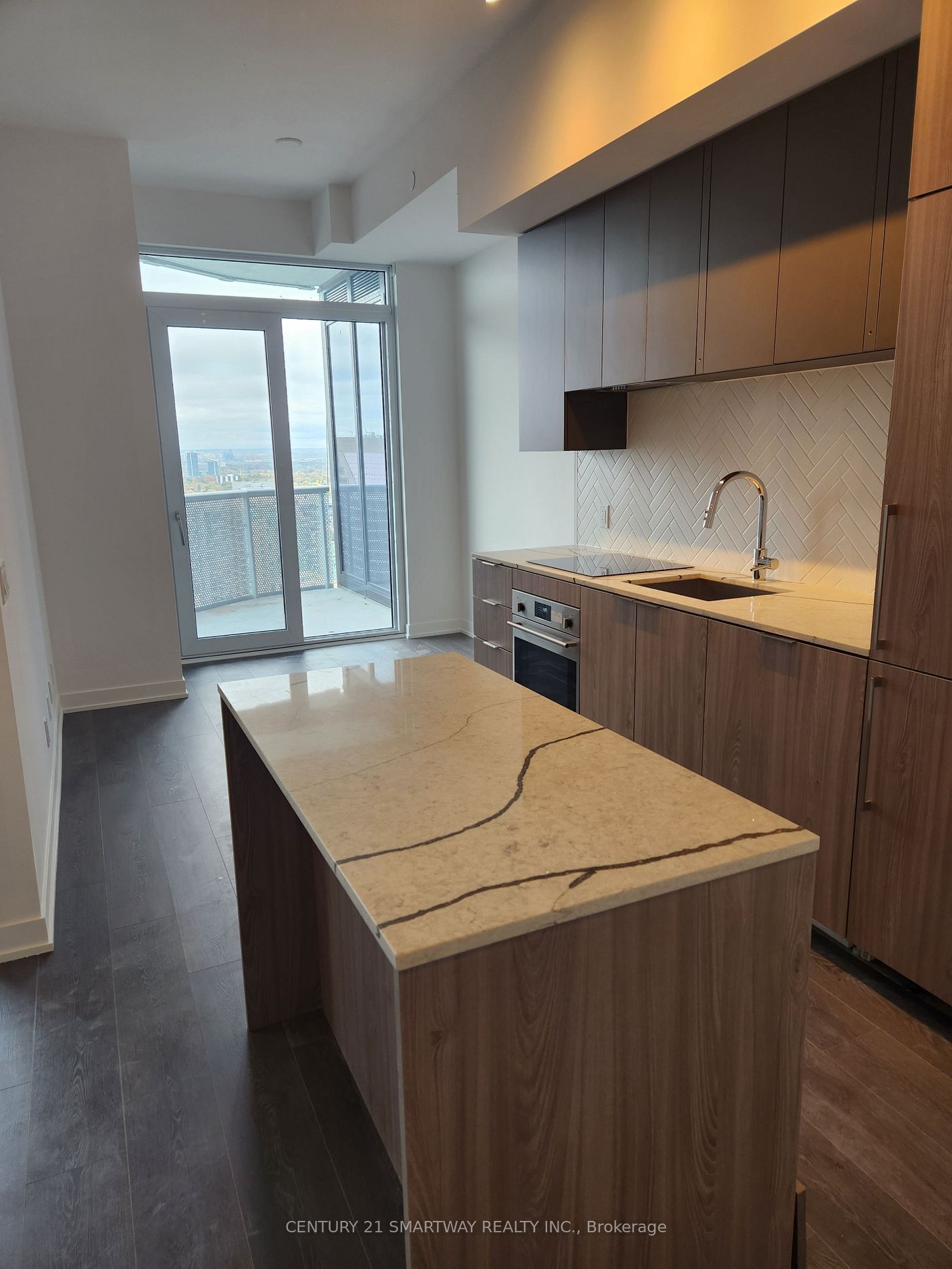 15 Holmes Ave N, unit 3007 for rent