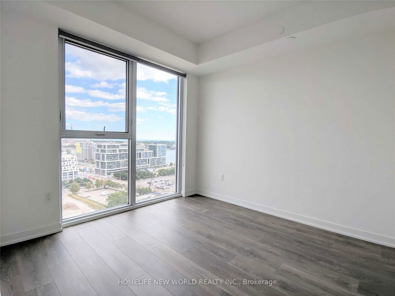 20 Richardson St, unit 2611 for rent