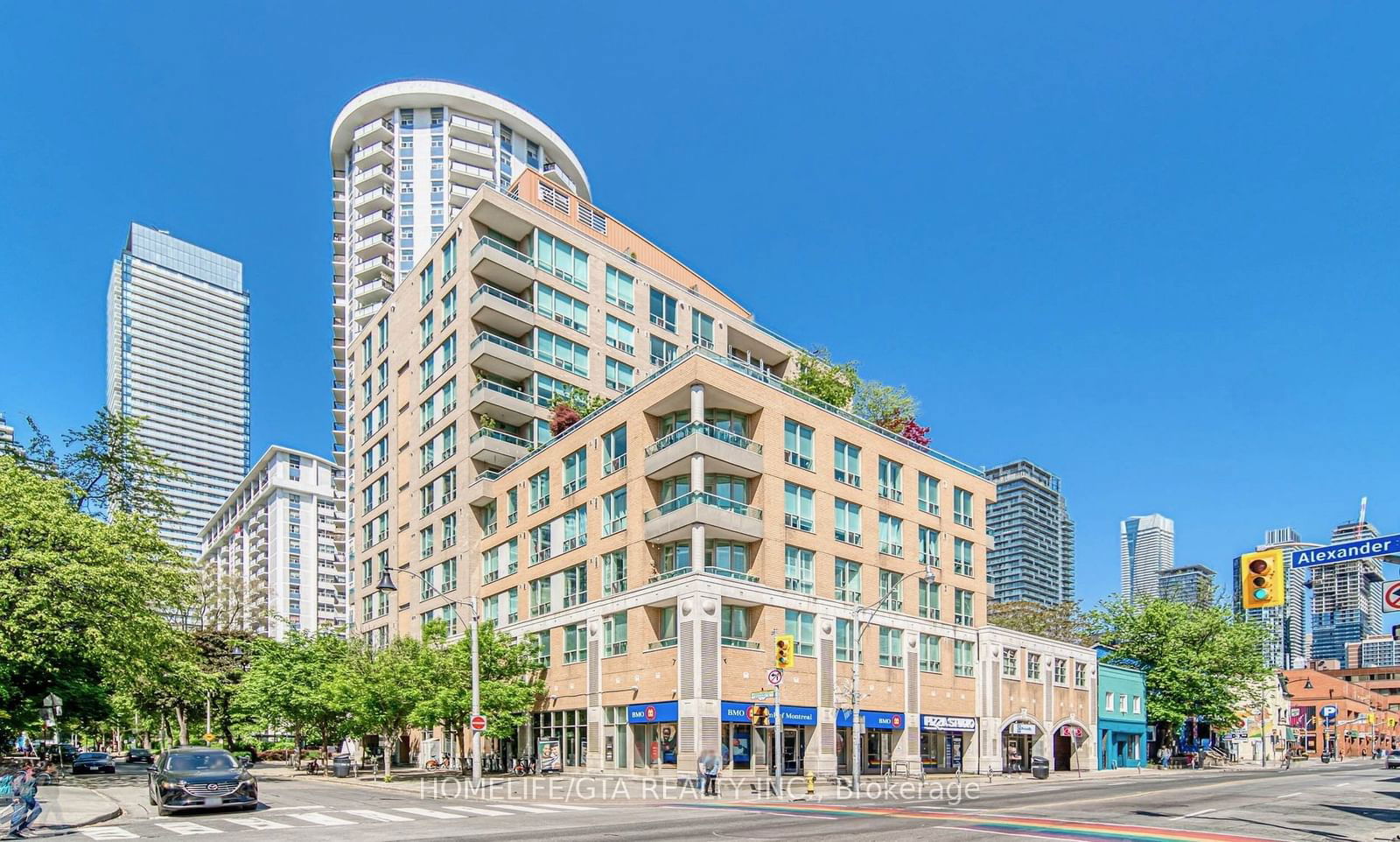 70 Alexander St, unit 512 for rent