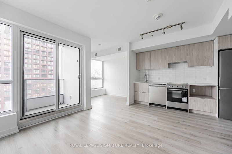 395 Bloor St E, unit 1306 for rent