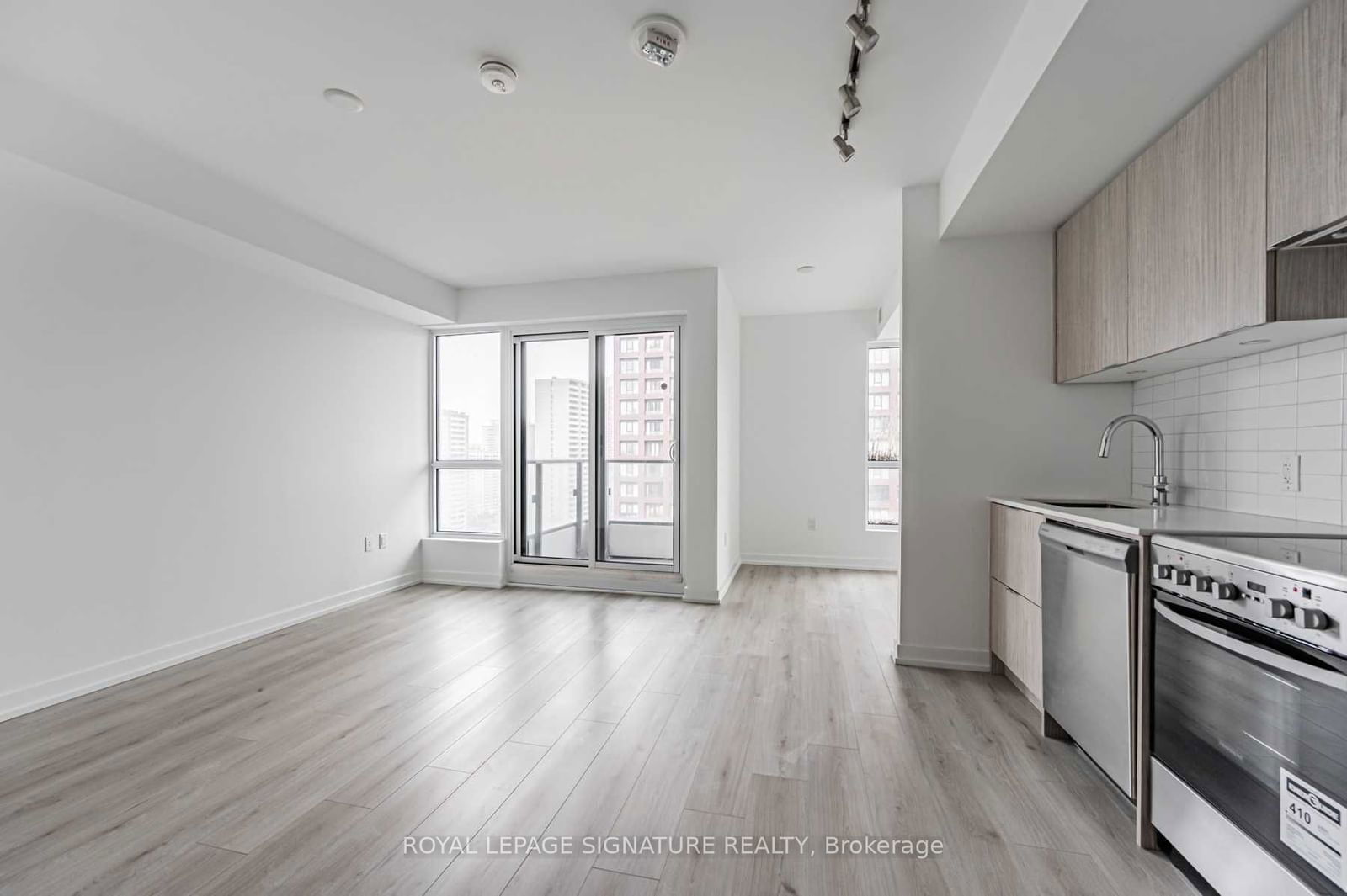 395 Bloor St E, unit 1306 for rent