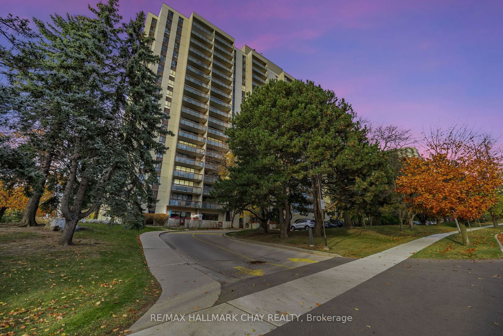 260-350 Seneca Hill Drive Condos, North York, Toronto