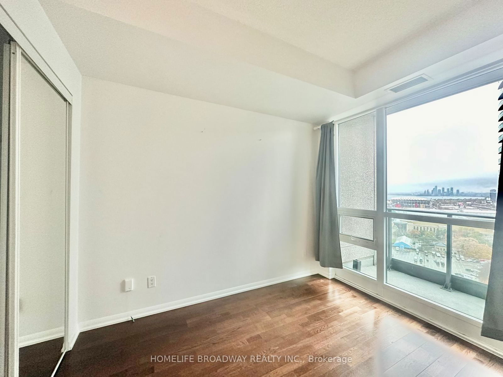 215 Fort York Blvd, unit 2709 for rent