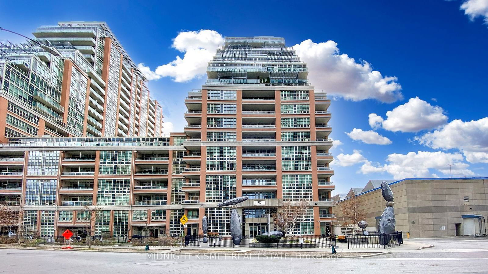 85 East Liberty St, unit 1008 for rent