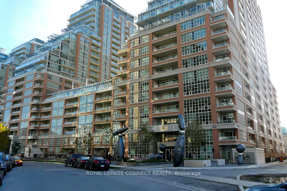 75 East Liberty St, unit 1809 for rent