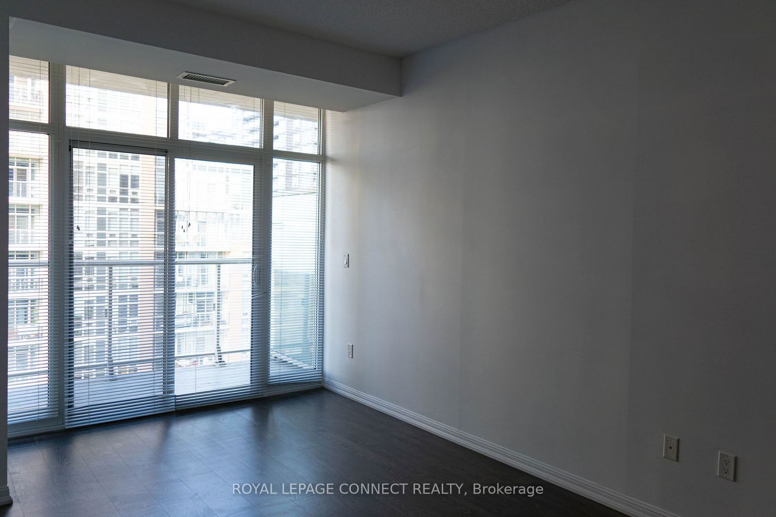 75 East Liberty St, unit 1809 for rent