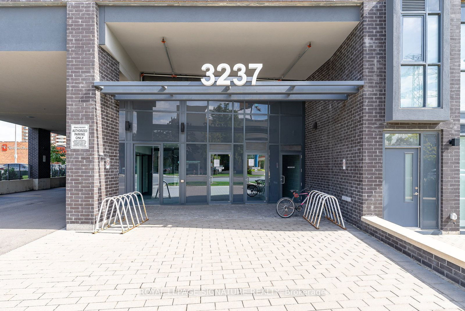 3237 Bayview Ave, unit 612 for rent