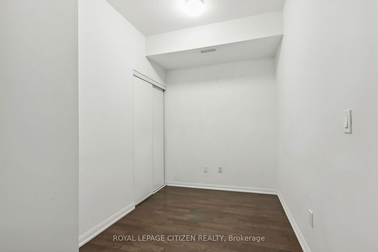 21 Grand Magazine St, unit 2304 for rent