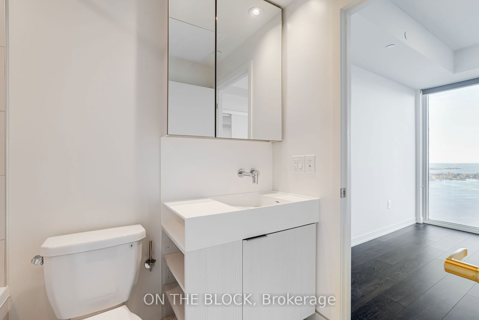 20 Richardson St, unit 3204 for sale