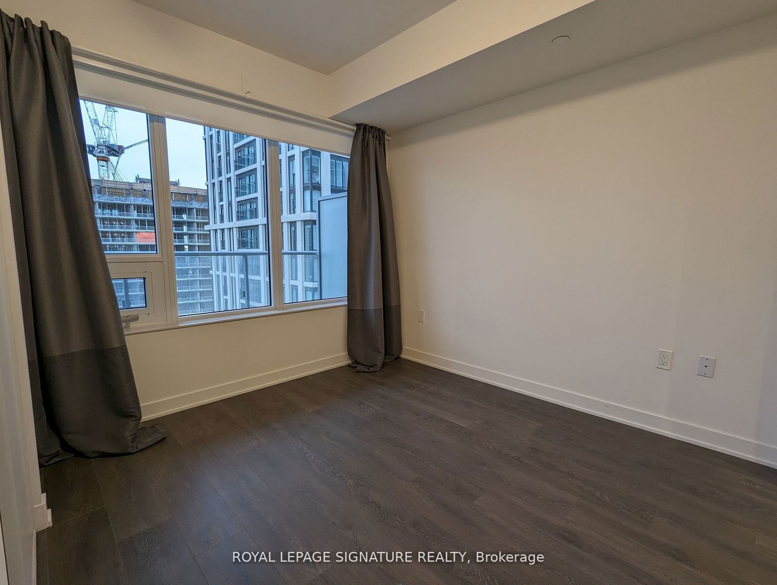 195 Redpath Ave, unit 2511 for rent