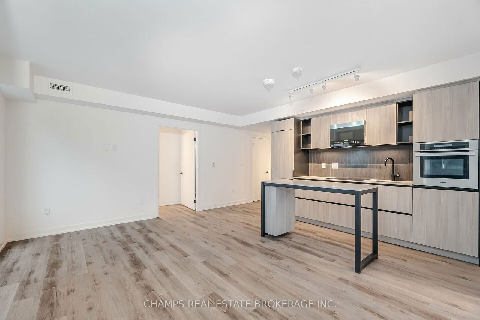 2 Augusta Ave, unit 1103 for rent