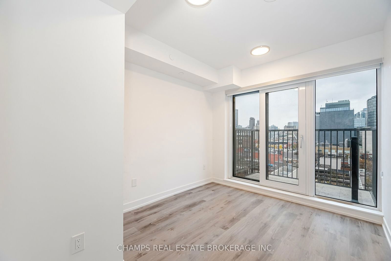 2 Augusta Ave, unit 1103 for rent