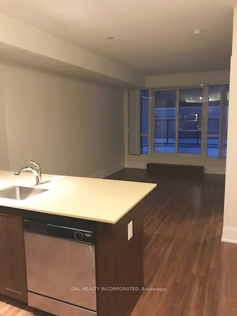 560 Front St, unit 1006 for rent