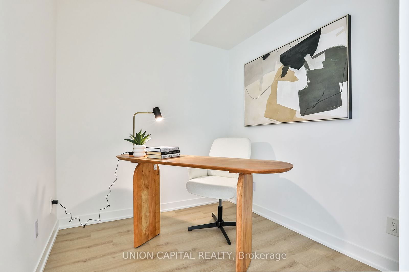 319 Jarvis St, unit 2916 for sale