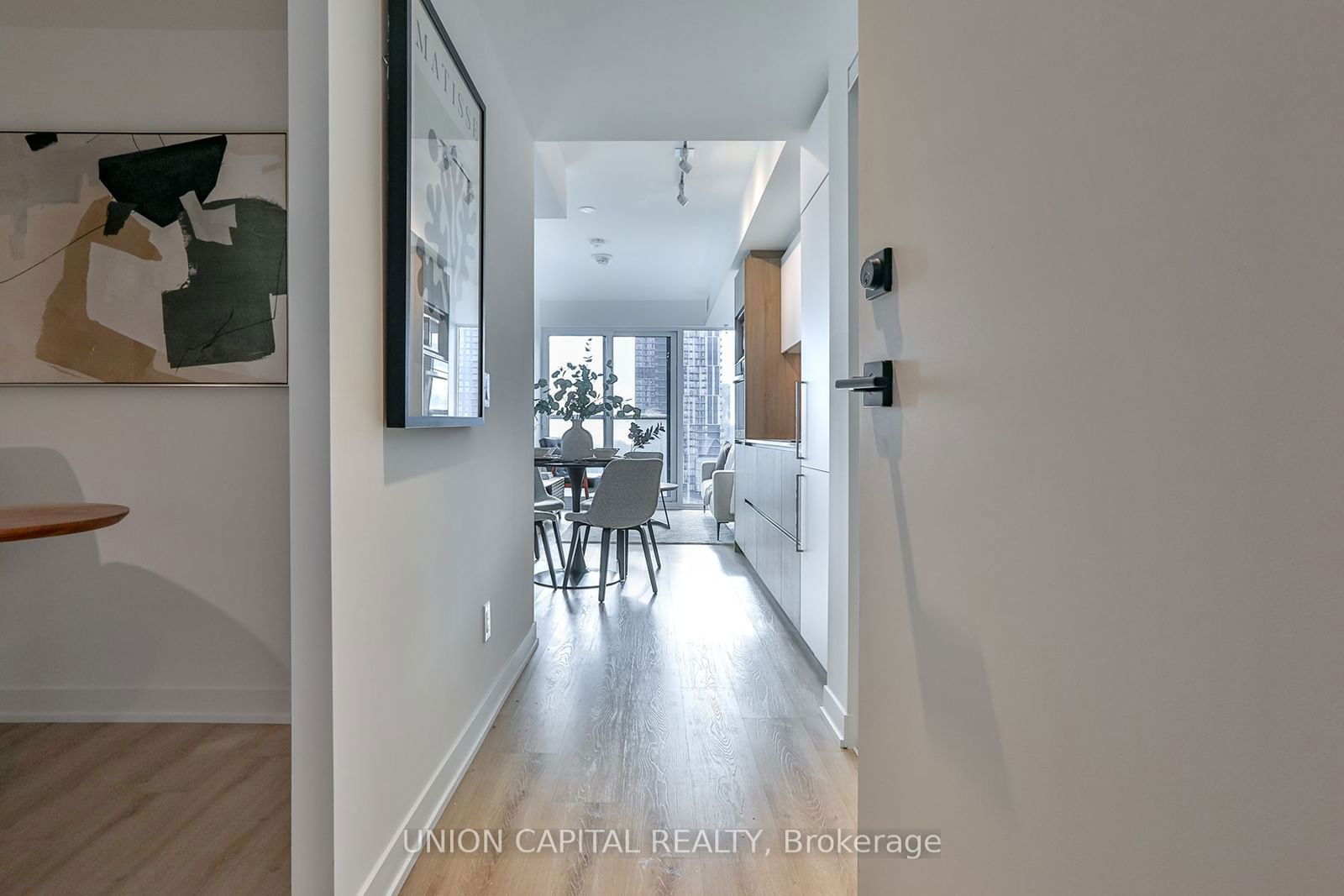 319 Jarvis St, unit 2916 for sale