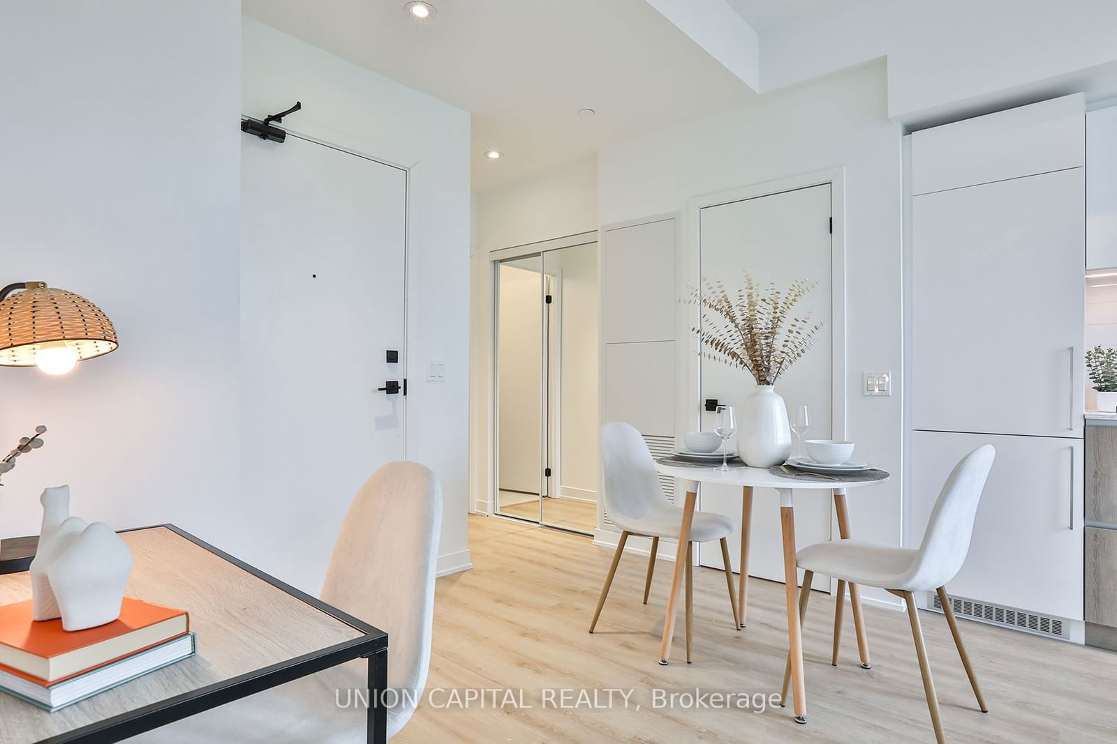 319 Jarvis St, unit 1005 for sale