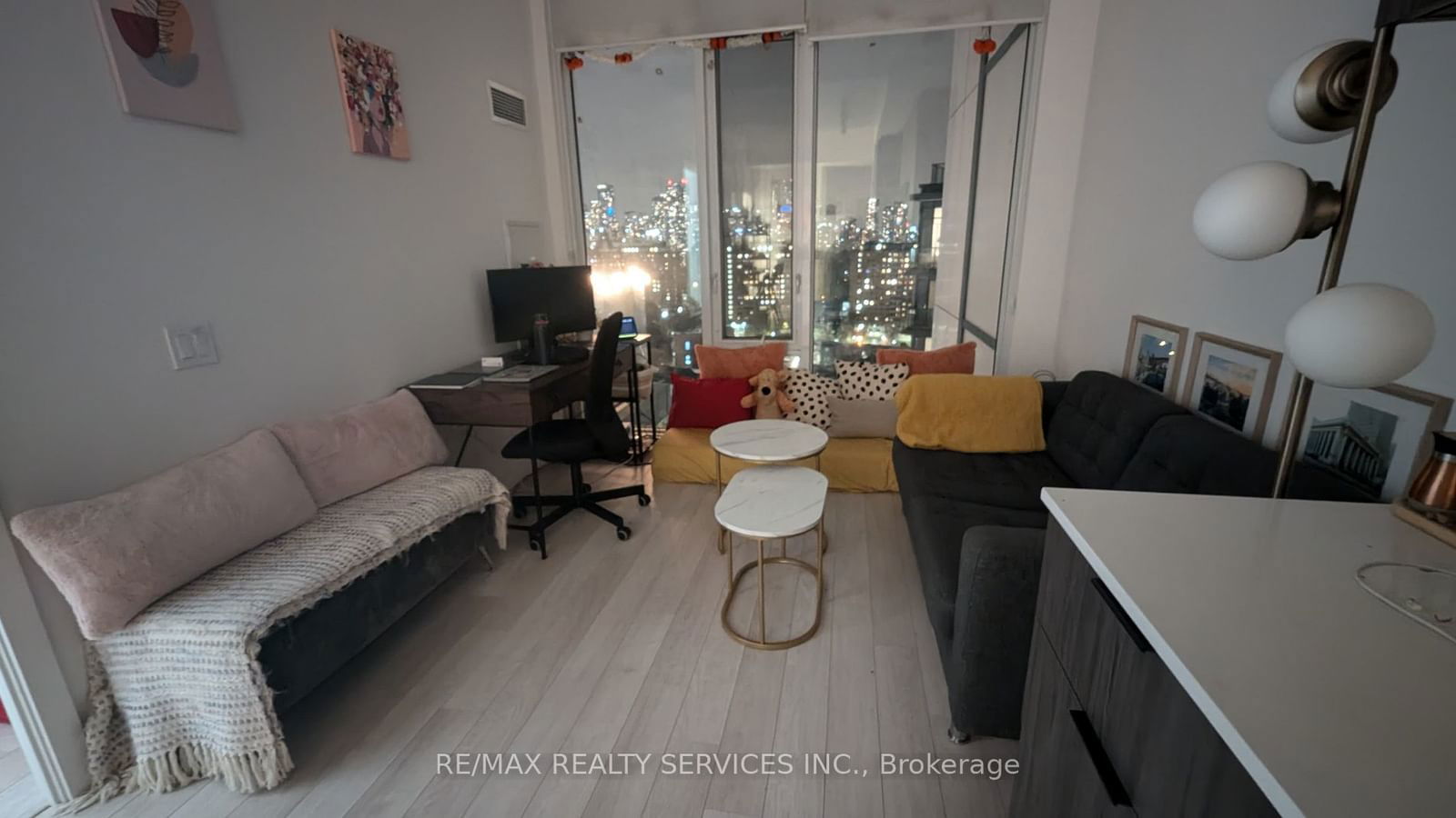 50 Power St, unit 1514 for rent