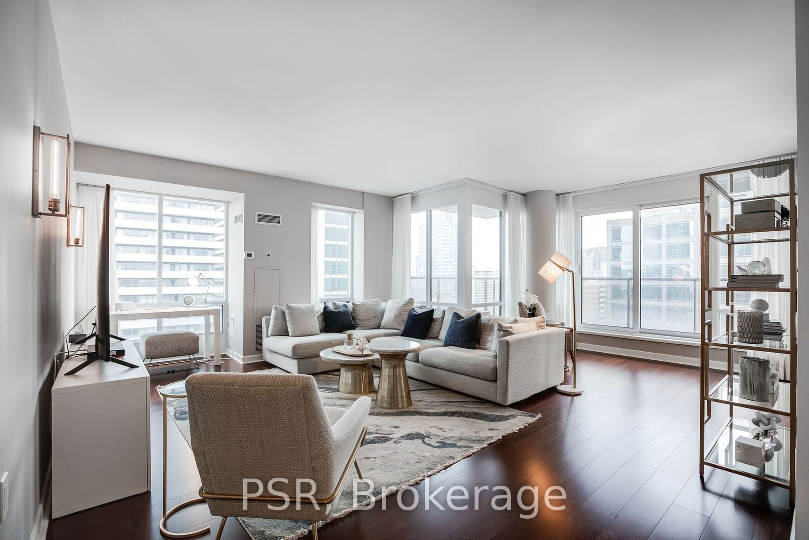 85 Bloor St E, unit 2008 for rent