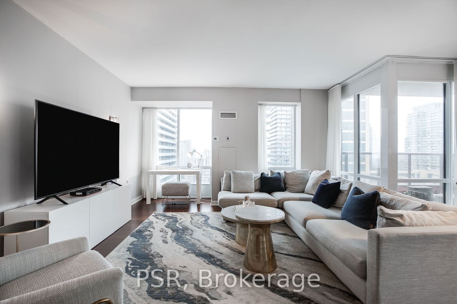 85 Bloor St E, unit 2008 for rent