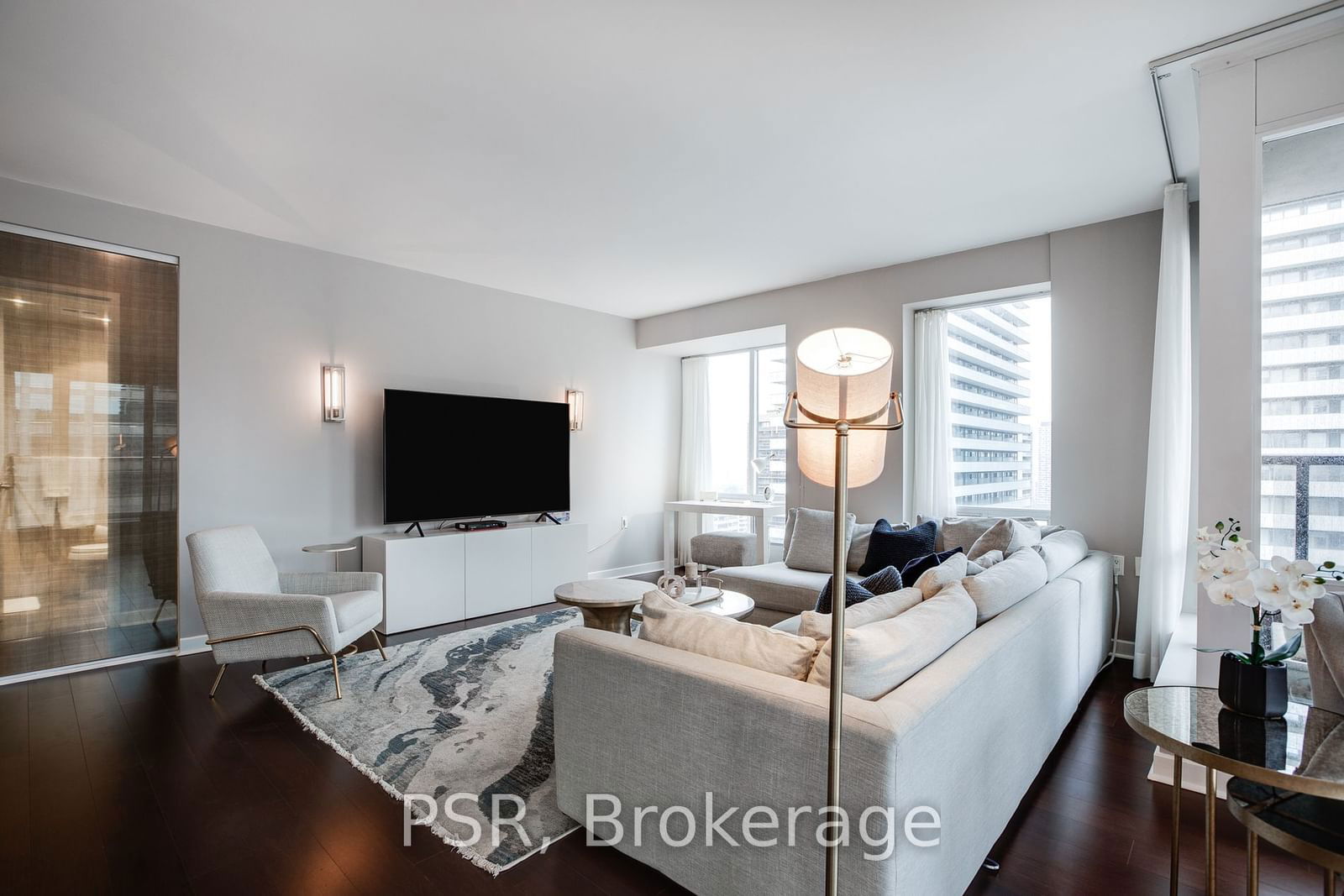 85 Bloor St E, unit 2008 for rent