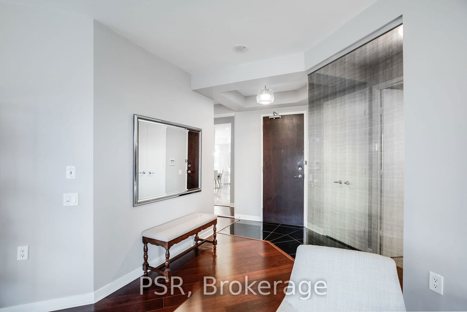 85 Bloor St E, unit 2008 for rent