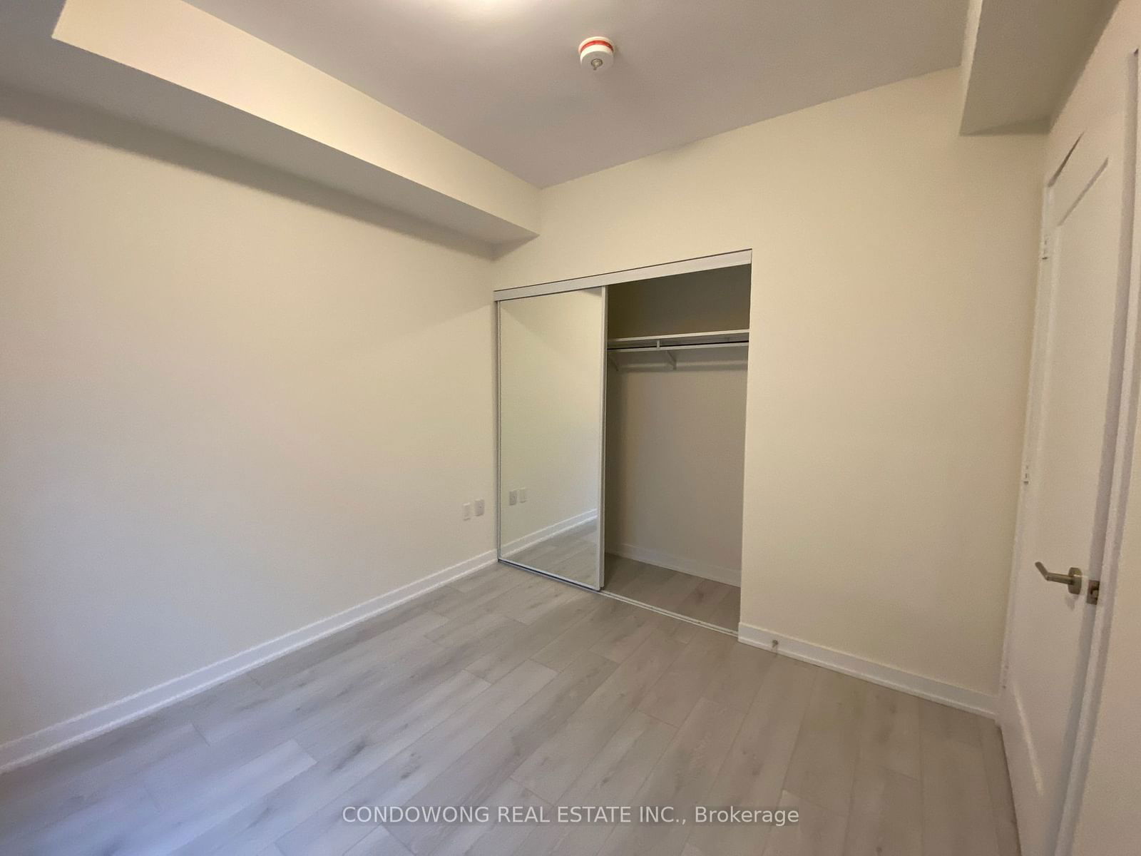 28 Freeland St, unit 1403 for rent