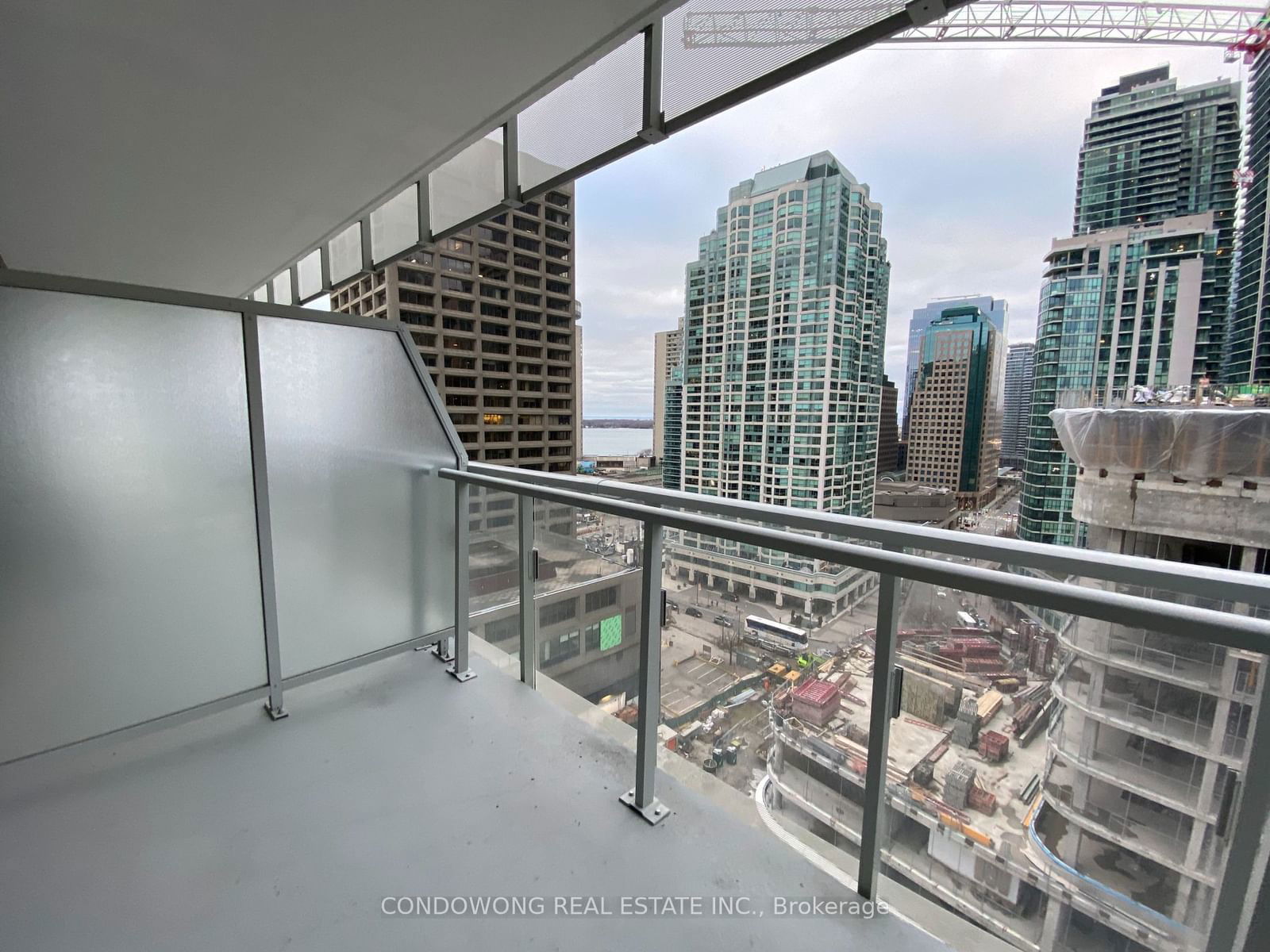 28 Freeland St, unit 1403 for rent