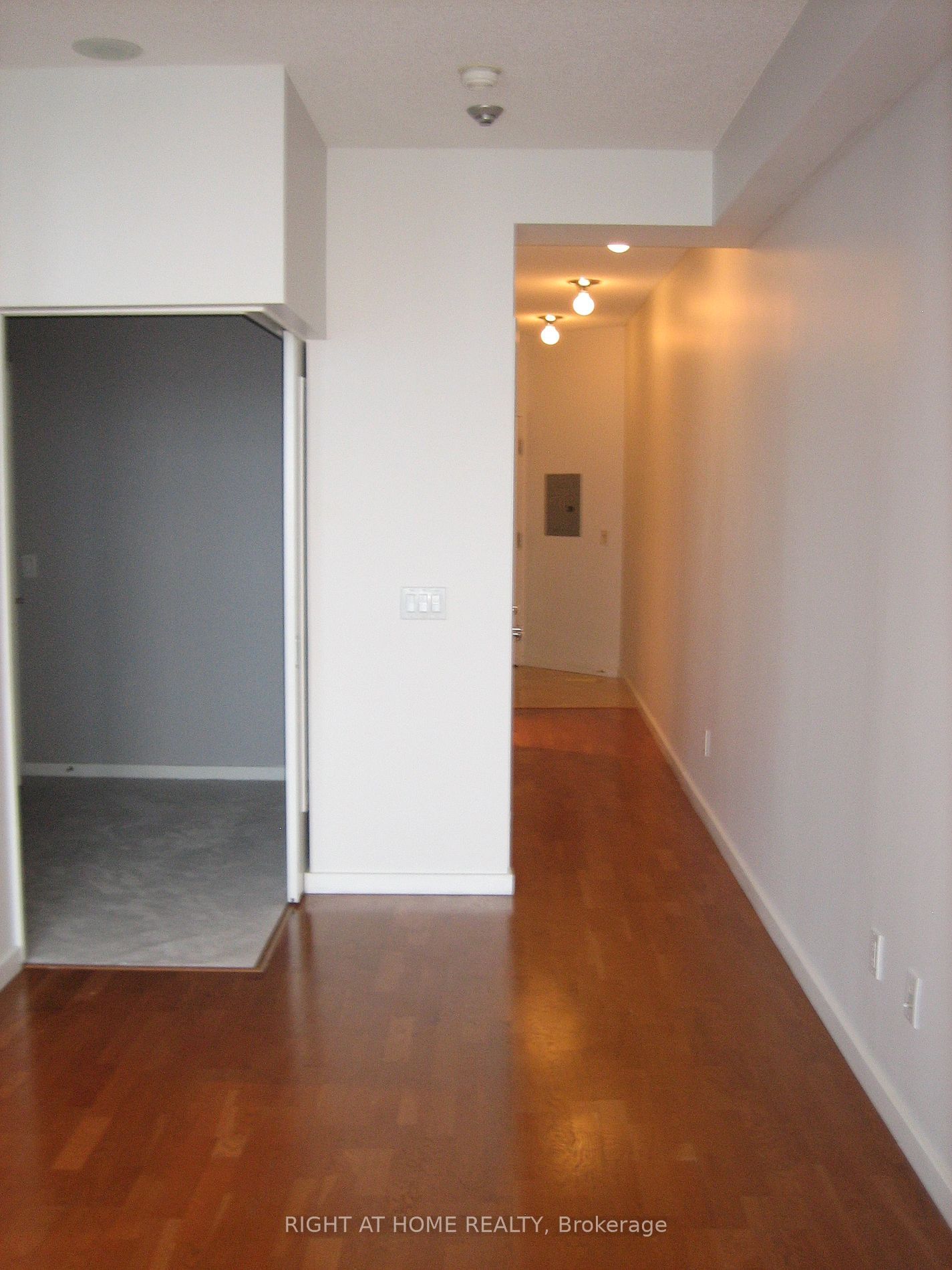 8 York St, unit 2408 for rent