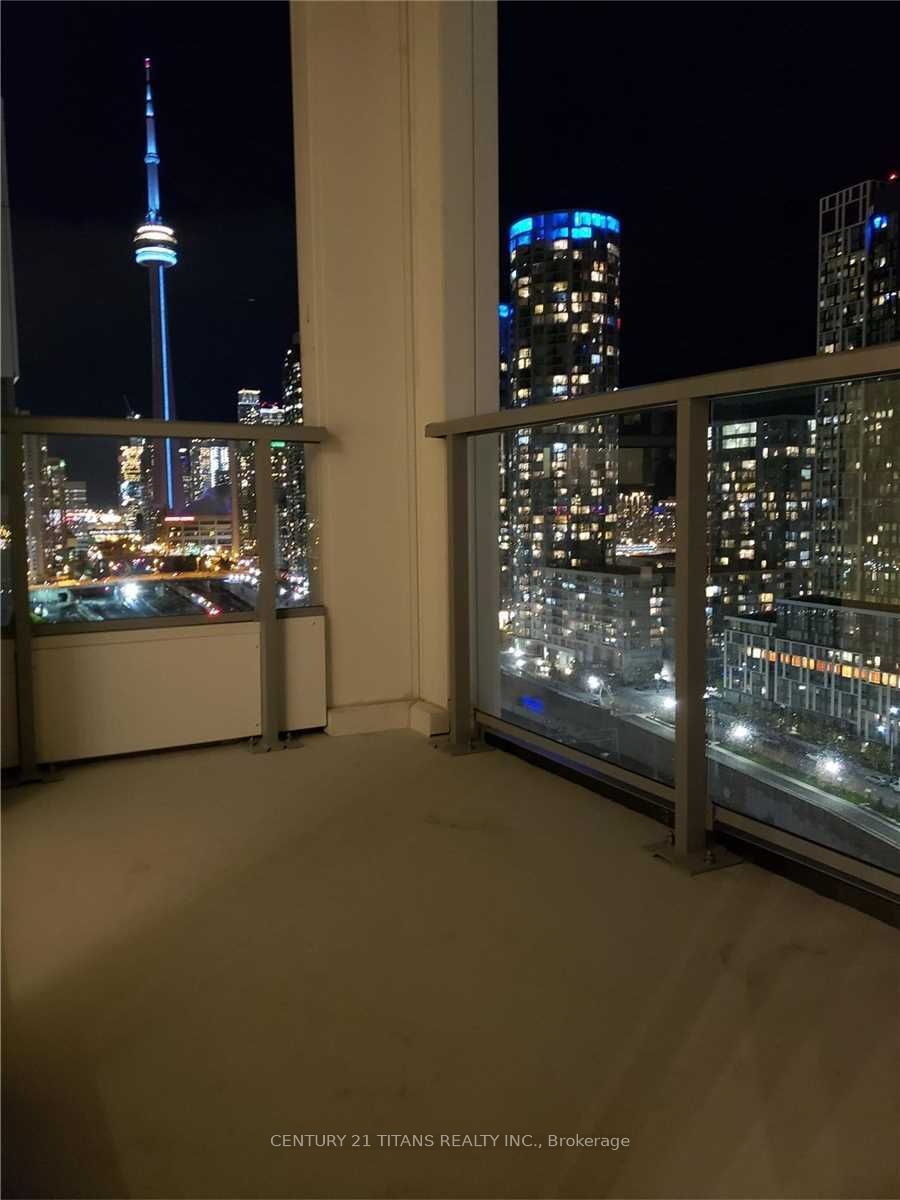 27 Bathurst St, unit 1702 for sale