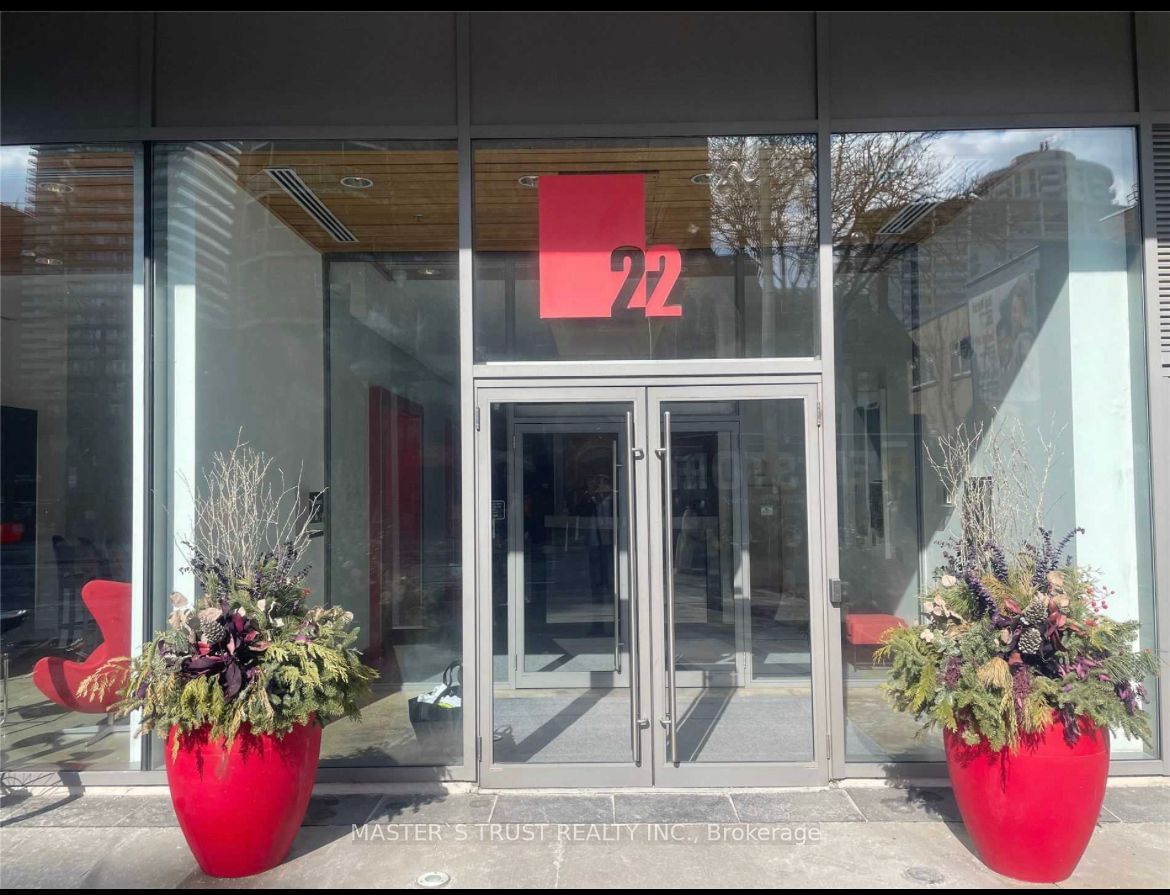 22 Wellesley St E, unit 1402 for rent