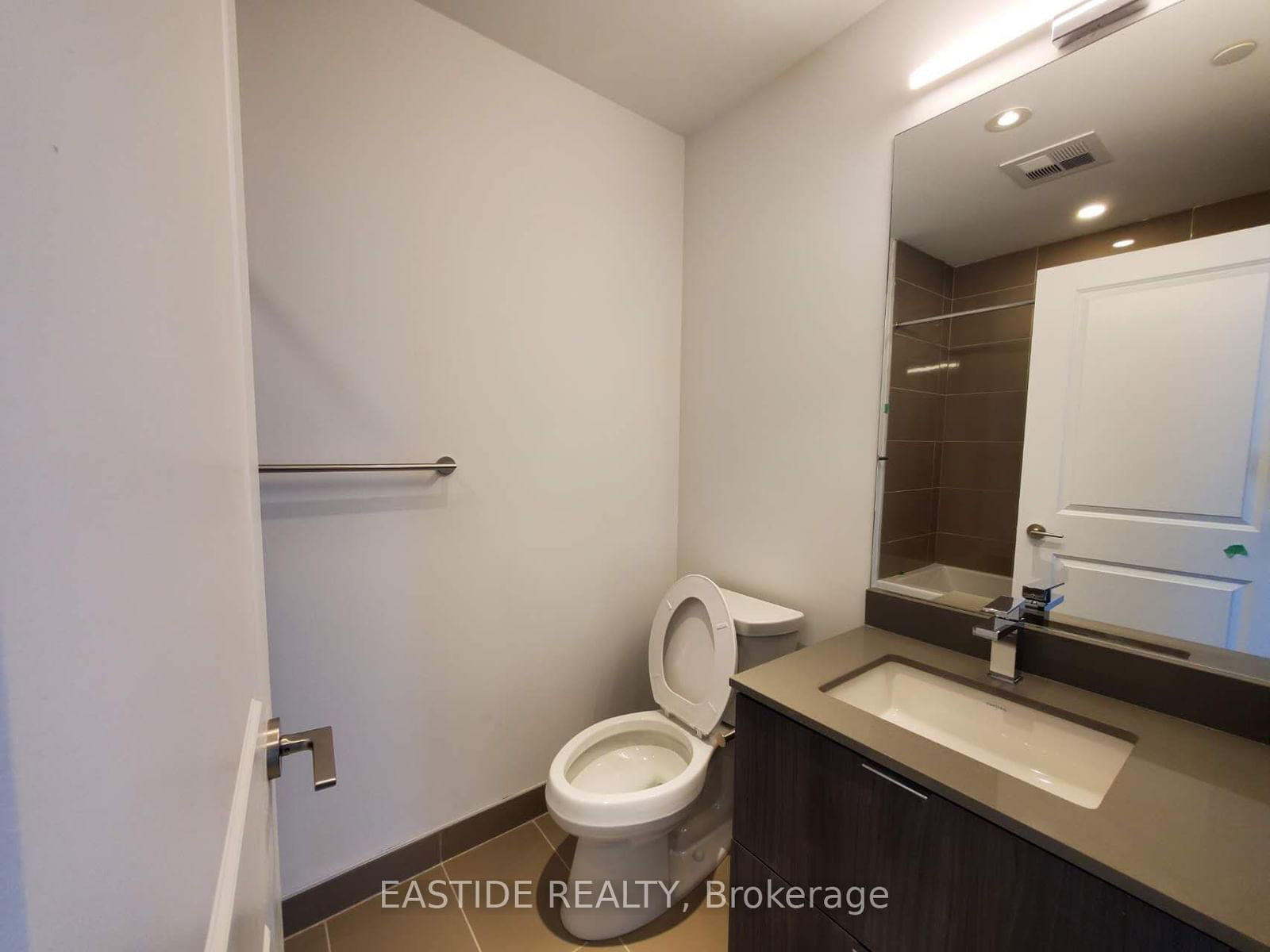 395 Bloor St E, unit 4910 for rent