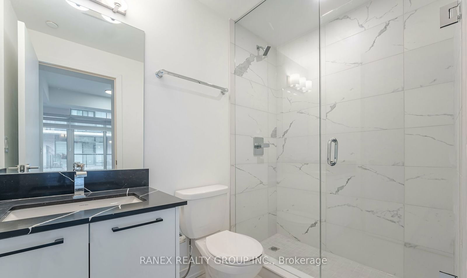 871 Sheppard Avenue, North York, Toronto