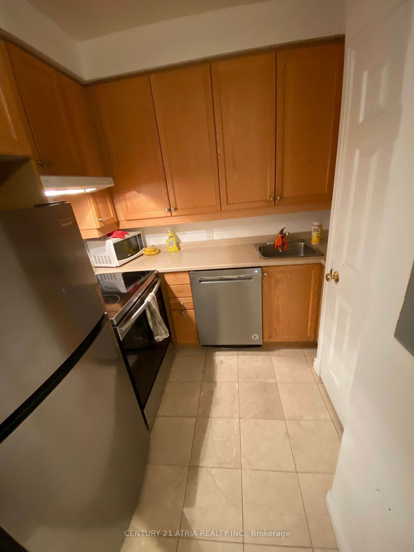 55 Bloor St E, unit 1606 for rent