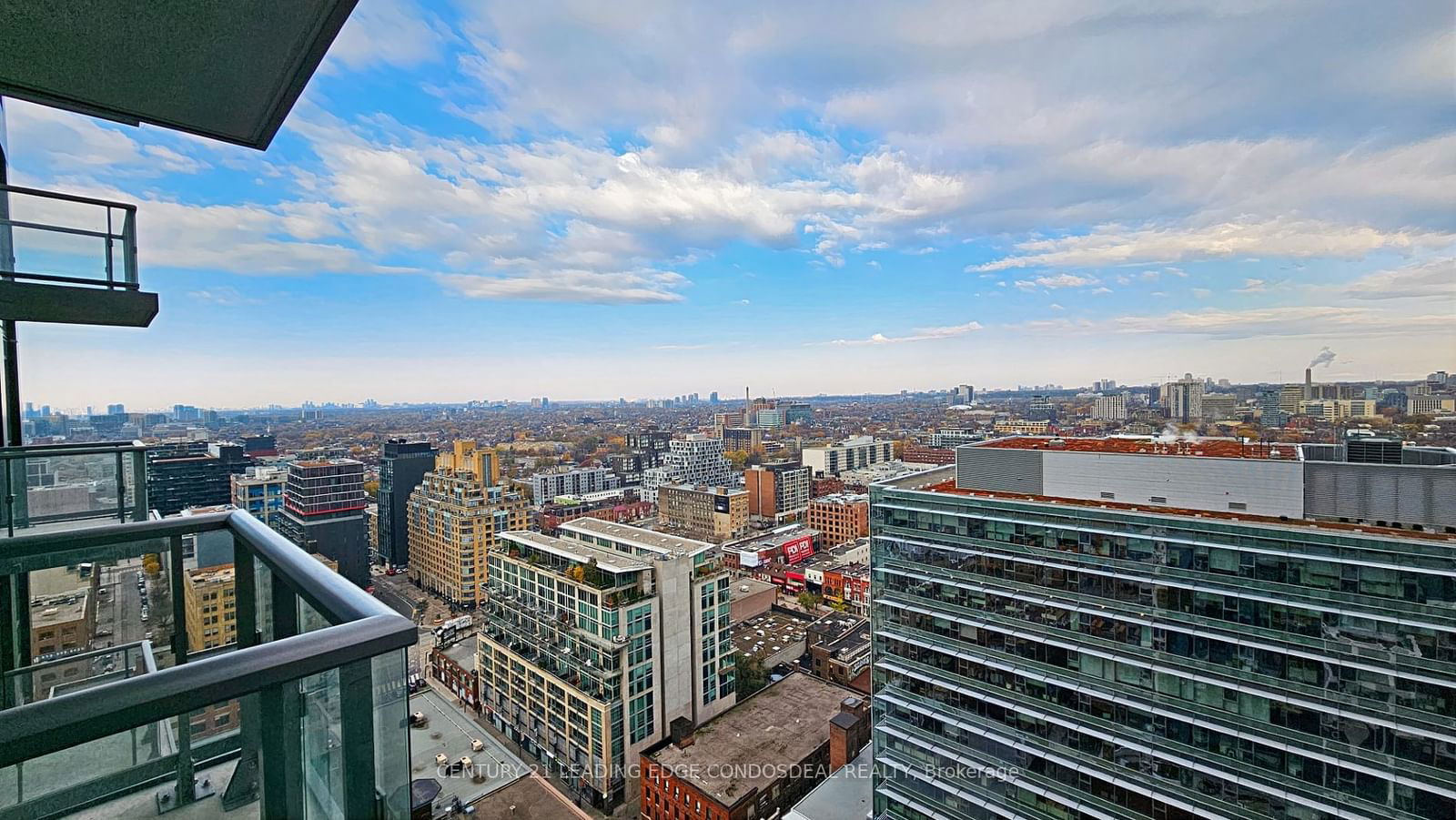 108 Peter St, unit 2801 for rent