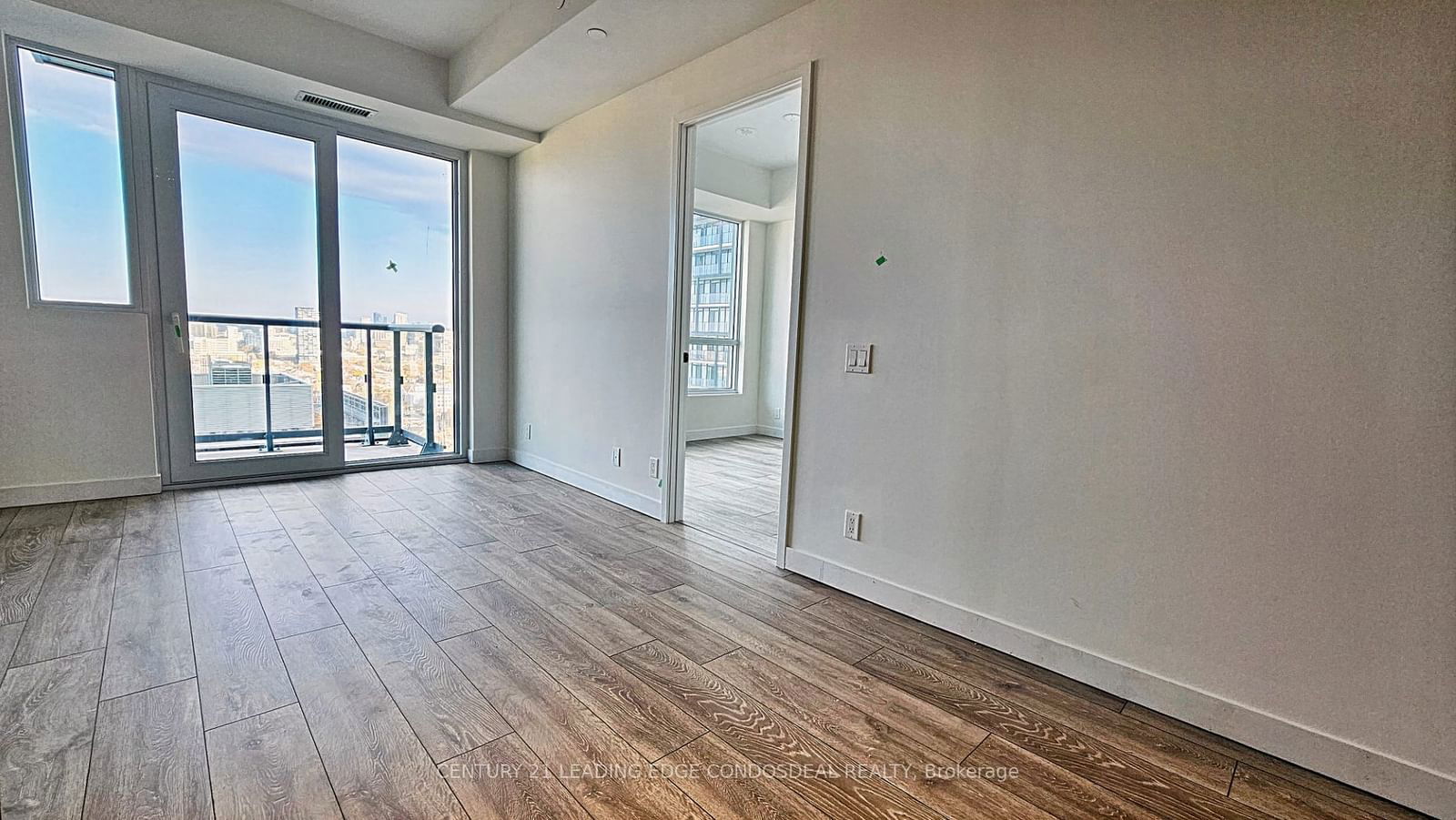 108 Peter St, unit 2801 for rent