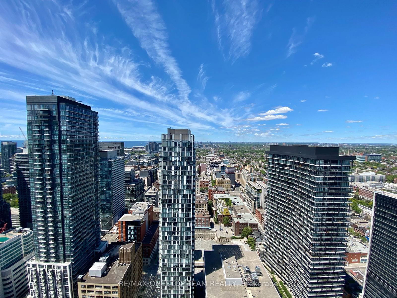 290 Adelaide St W, unit 4102 for rent