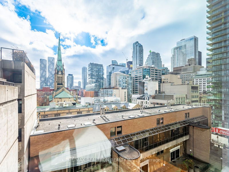 55 Lombard St, unit 613 for sale