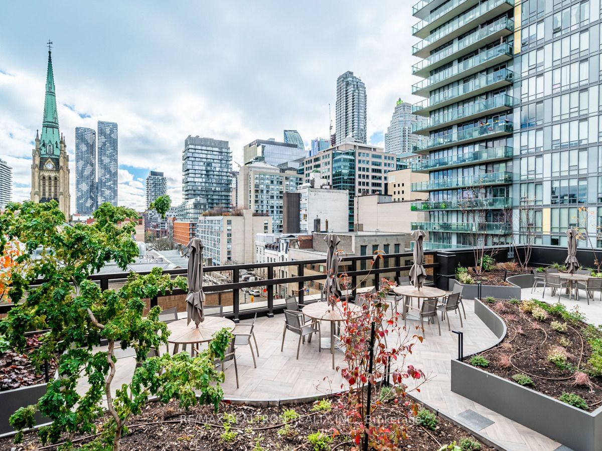 The Bentley, Downtown, Toronto