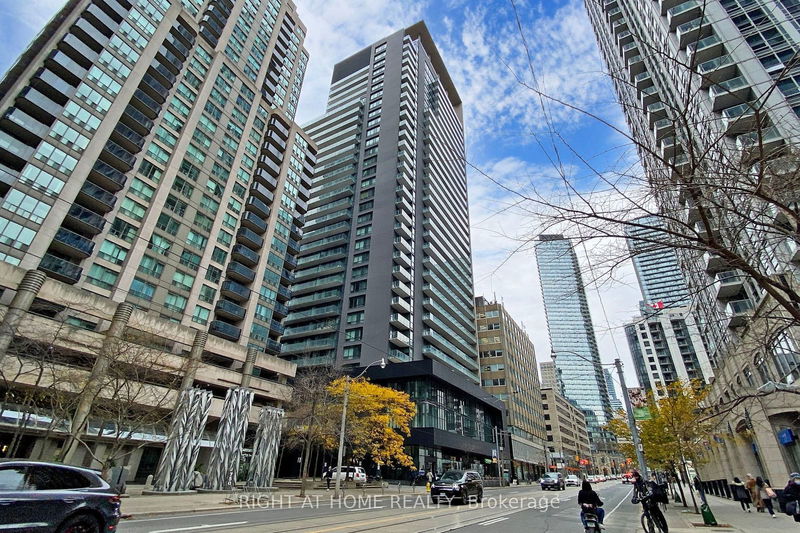 770 Bay St, unit 201 for rent