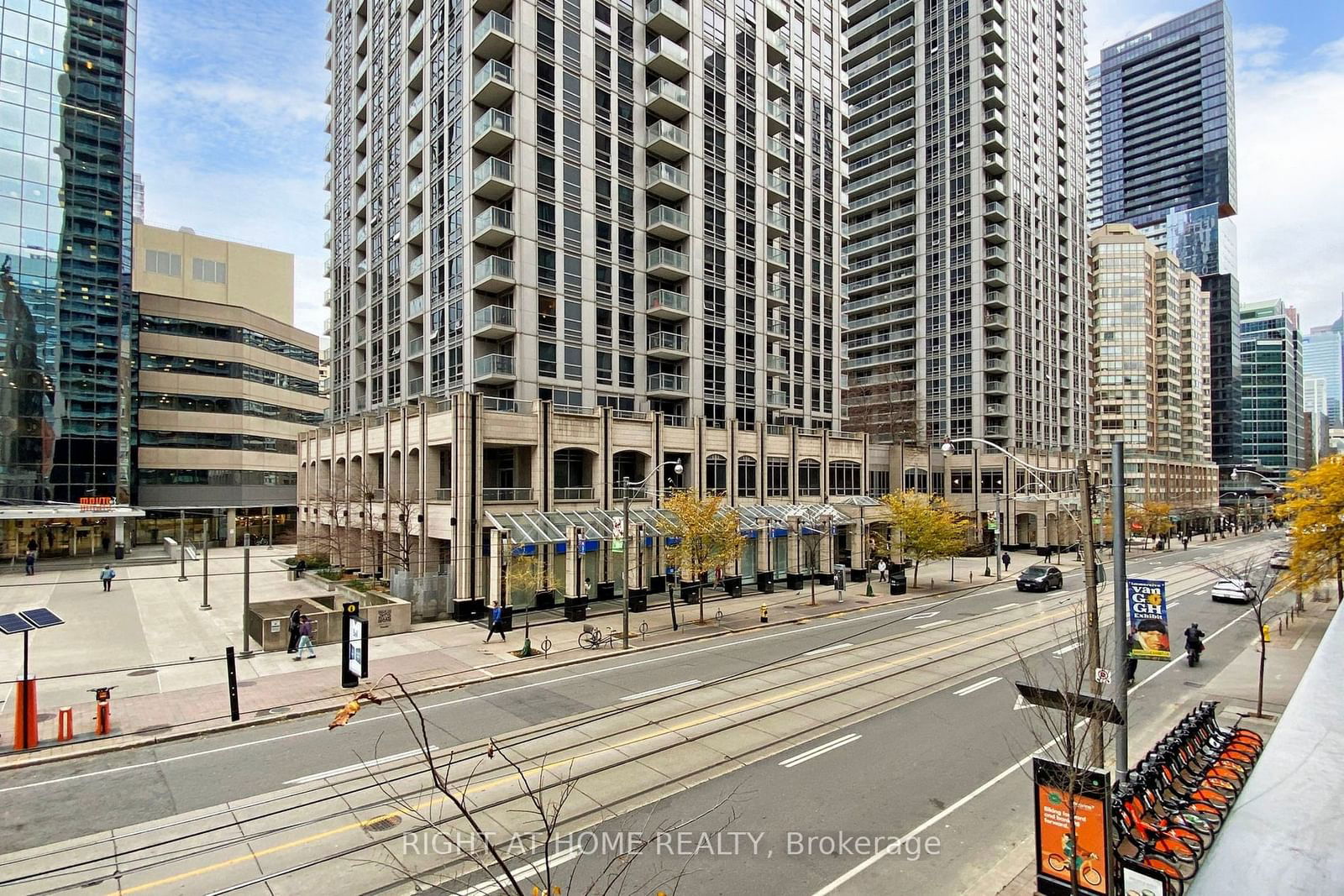 770 Bay St, unit 201 for rent