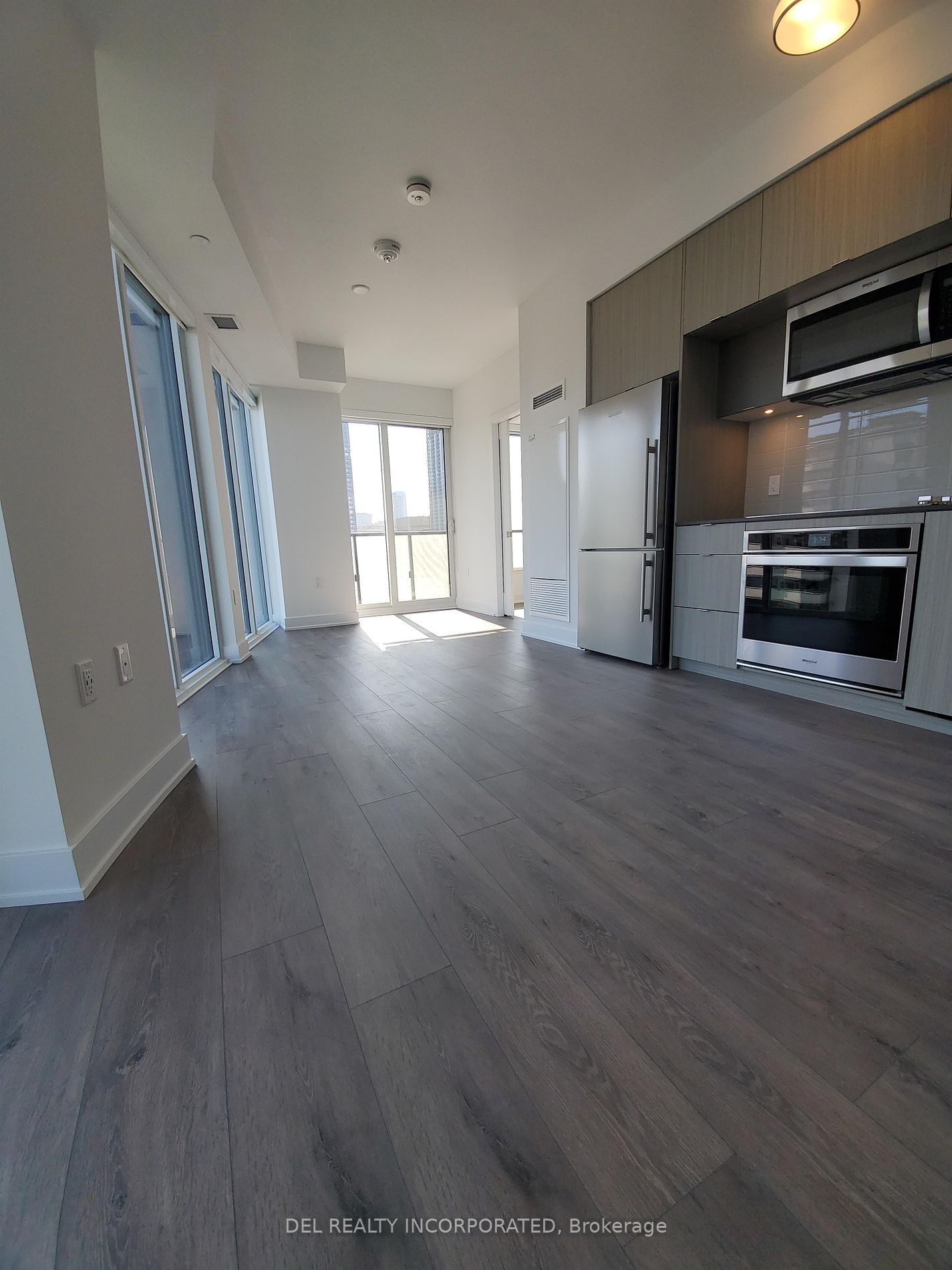 575 Bloor St E, unit 1908 for rent