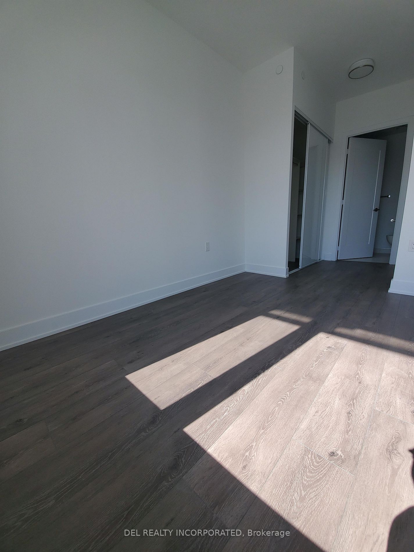 575 Bloor St E, unit 1908 for rent