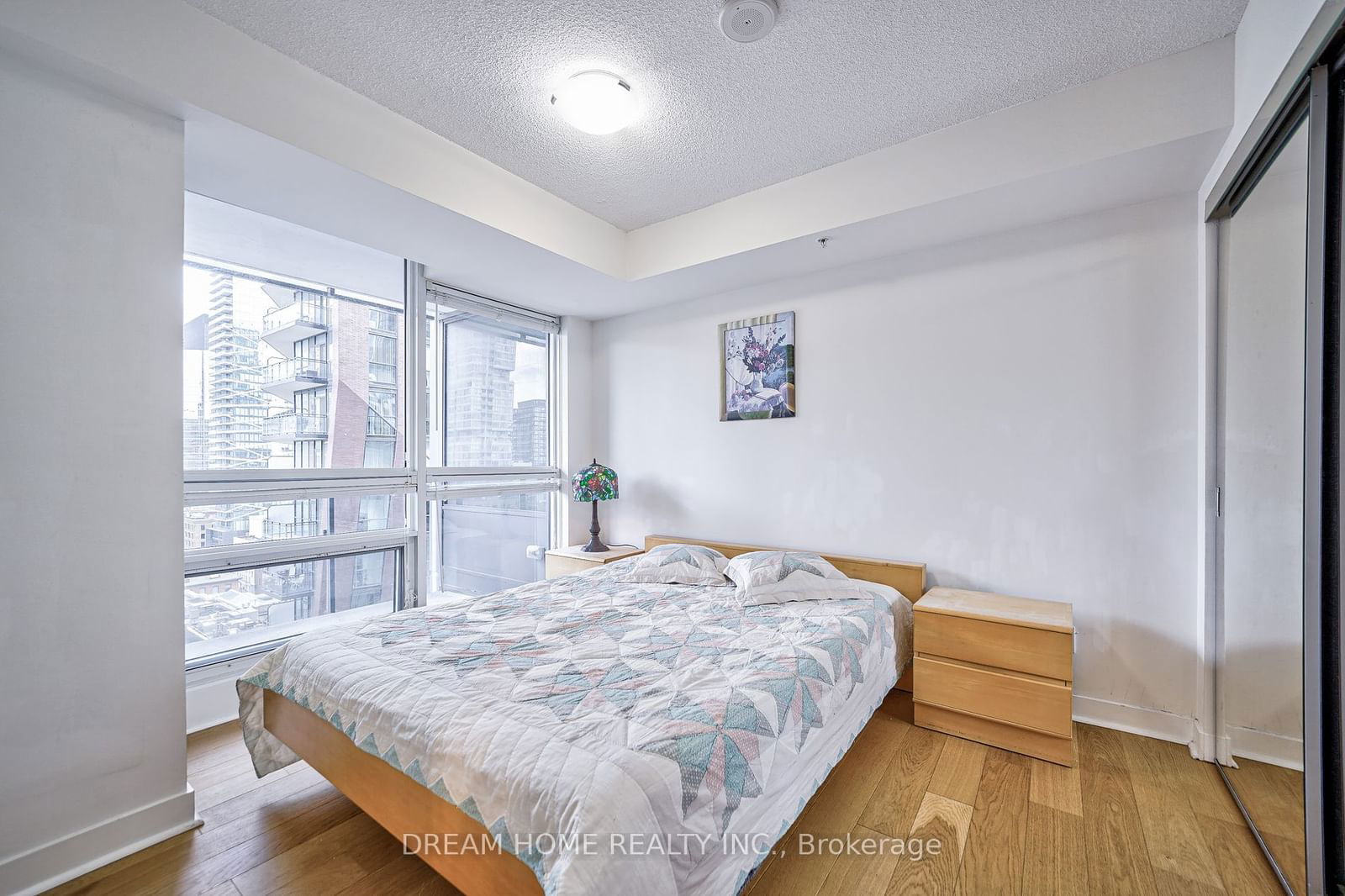 295 Adelaide St W, unit 1505 for sale