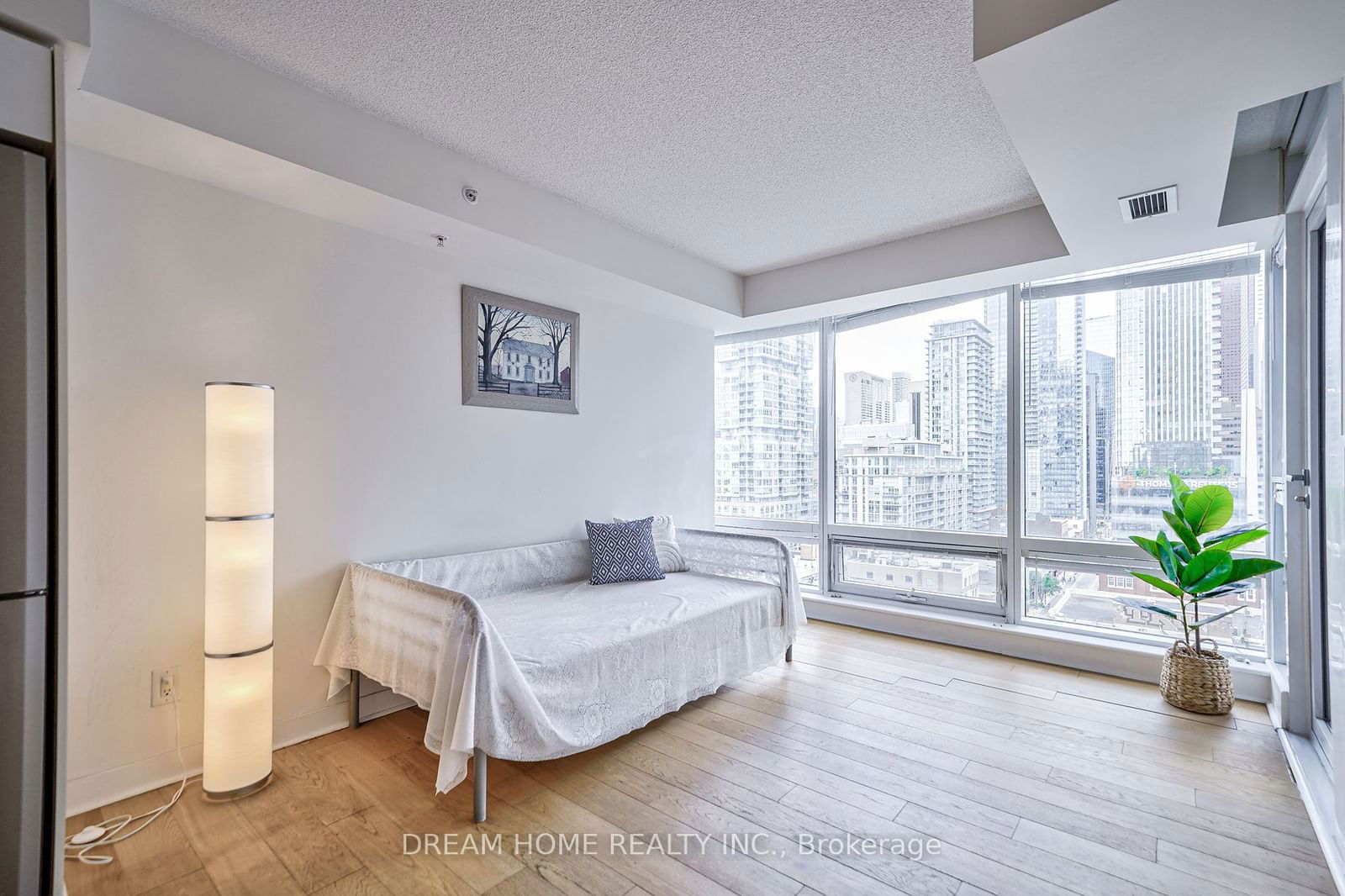 295 Adelaide St W, unit 1505 for sale