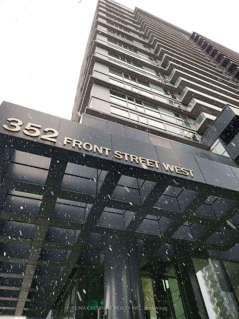 352 Front St W, unit 2016 for rent