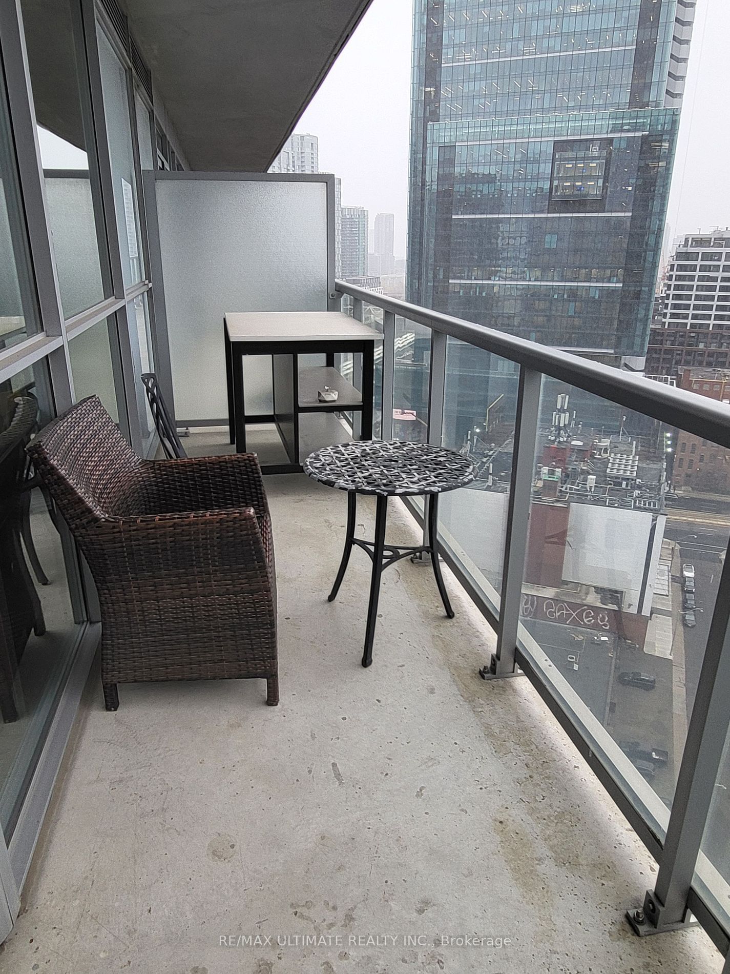 352 Front St W, unit 2016 for rent