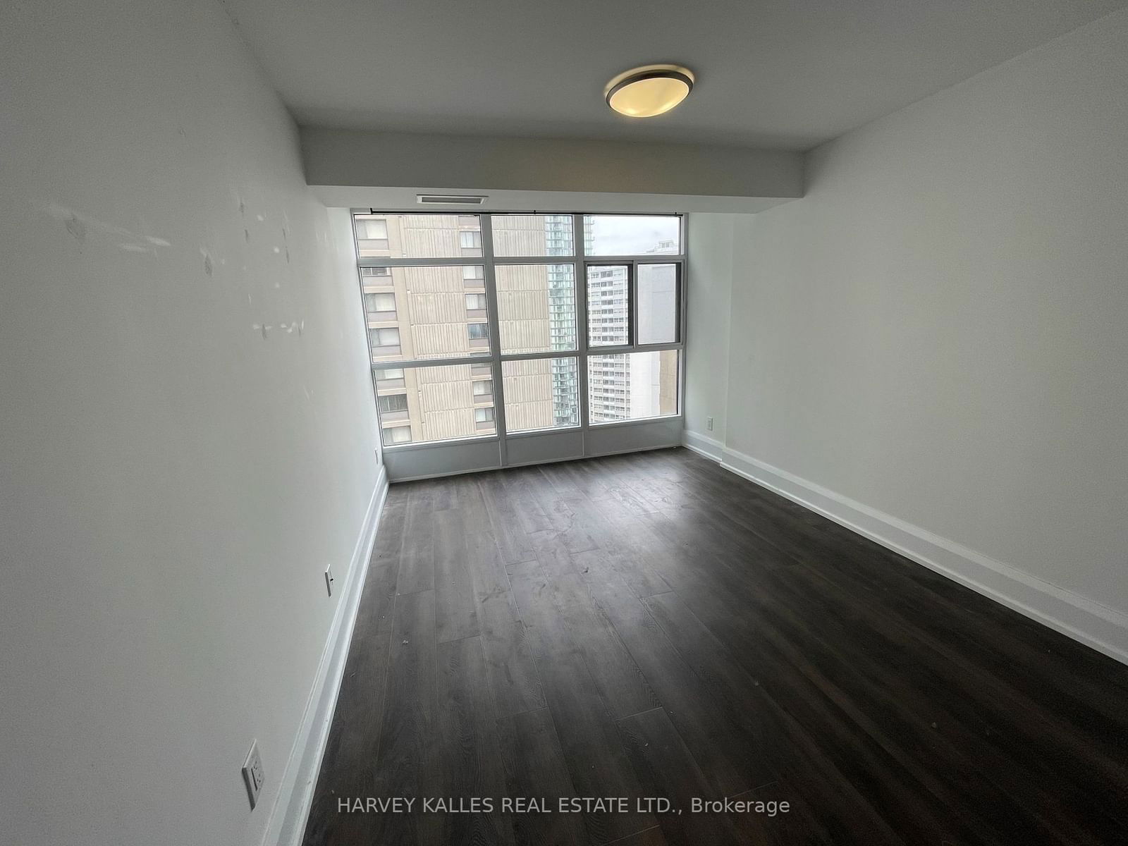 55 Charles St W, unit 2002 for rent