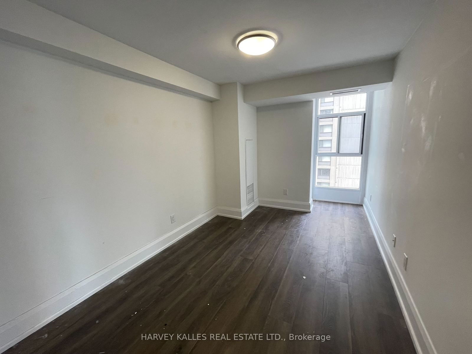 55 Charles St W, unit 2002 for rent