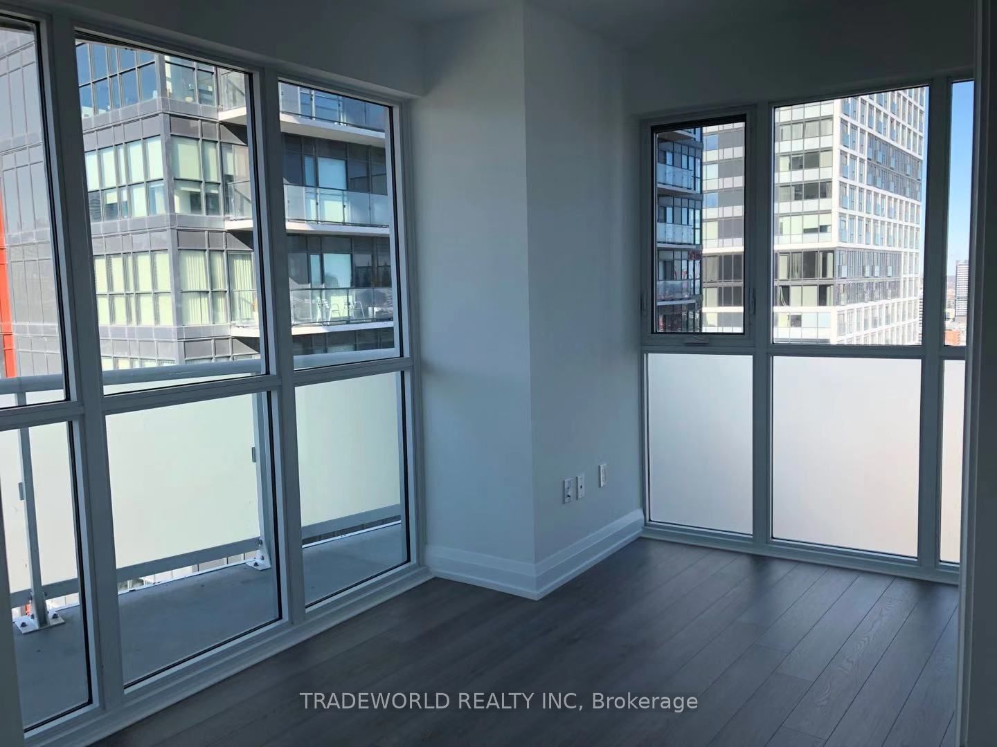 77 Mutual St, unit 2709 for rent